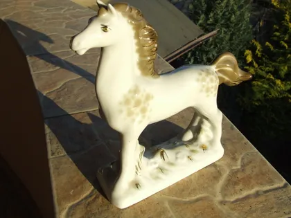 фото, Фарфор Конь раз. 23 х25 см. Полонне. 1970 гг.  и  много  другого.