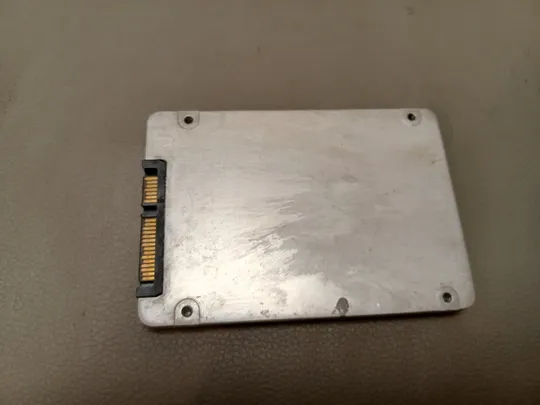 1062 SSD диск INTEL 330 120GB 2.5" SATA НІМЕЧЧИНА З аукціону