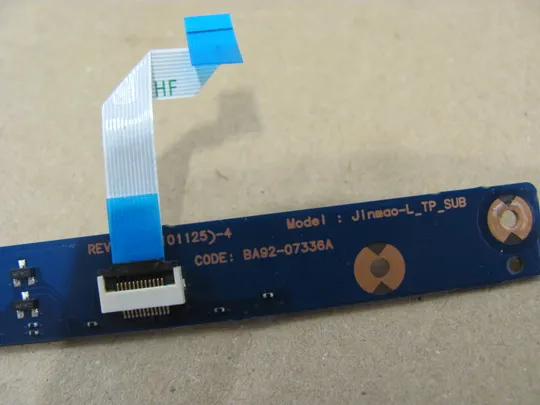 406-23 кнопки тачпаду BA92-07336A   для  Samsung NP-RC710   RC710 RV709 оригінал Де купити