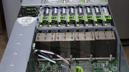 Купити мощный сервер 40ядер/80п Sun Oracle X4470 + 4x Xeon E7-8860 + 128Gb DDR3 ECC + 6шт. SAS HDD