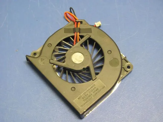 номер0279-14  Вентилятор (кулер, FAN) для FUJITSU LIFEBOOK E546 E556 E554 оригінал Ціна