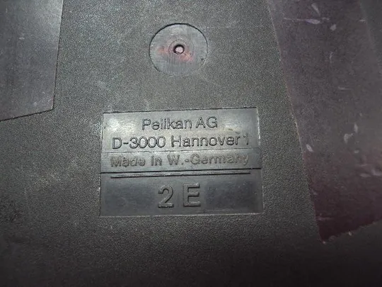Губка для печатей в футляре Pelikan AG D-3000 Hannover 1 made in W - Germany 2E 10,3х12,5 см №15186 Інтернет-аукціон