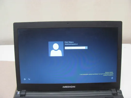 3960 MEDION AKOYA S4216 I3-3217U 4GB 1TB НІМЕЧЧИНА Продаж