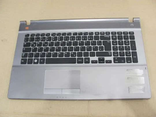 №80-11 панель палмрест та тачпад клавіатура для SAMSUNG 550P NP550P7C NP550P оригінал Ціна