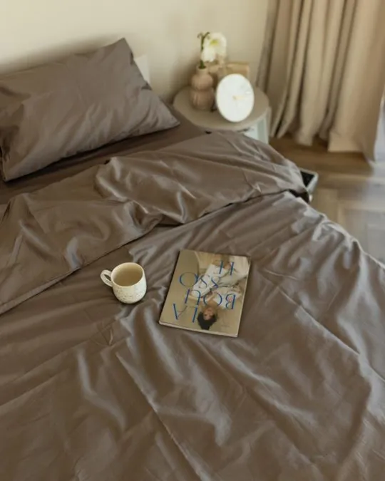 Постельное белье семейное Dushka Home Сатин Люкс 20927 160х215х2 см кофе с молоком Де купити