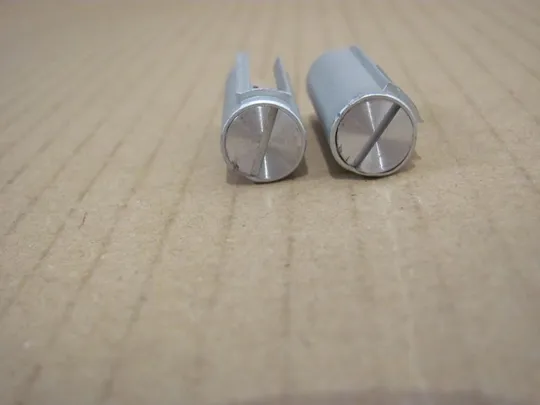 номер0012-23 заглушки петель для HP EliteBook 8560p, 8570p оригінал Продаж