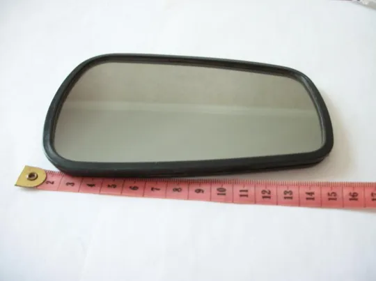 Зеркало . СССР  2-Два Штук .  11х17-см с подставкой как нов , и 10х15-см, хорошее Де купити