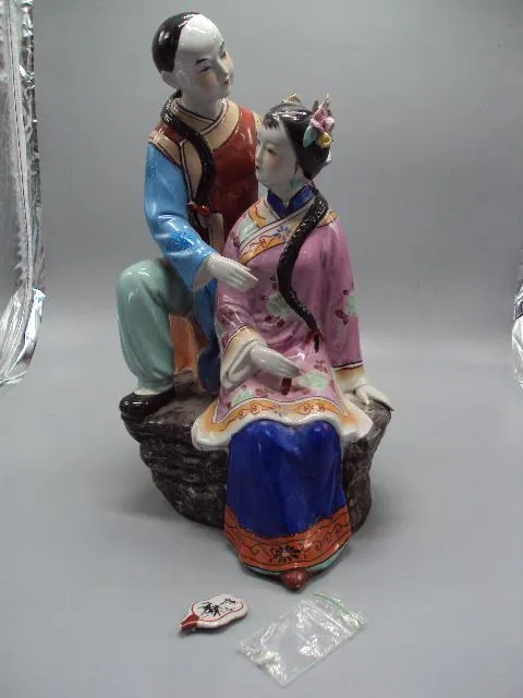 Фигура фарфор статуэка Китай DKT ANNO 1998 китаец и китаянка парень с девушкой высота 36,5 см №88 Ціна