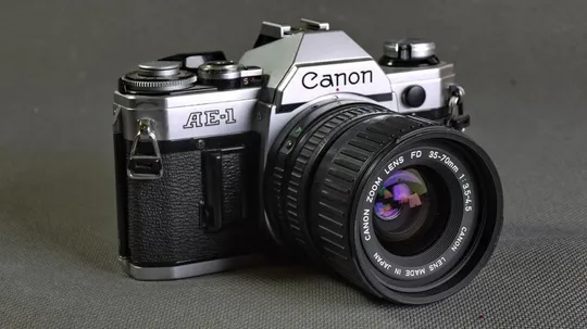 объектив Canon FD Canon 35-70mm/3.5-4.5 MC Ф52мм на полный кадр 24x36mm Ціна