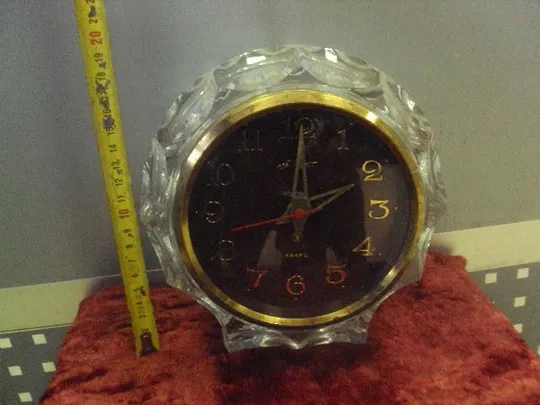 часы настольные маяк кварц хрусталь ссср №10300 Недорого