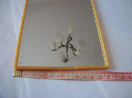 Зеркало . СССР  2-Два Штук .  11х17-см с подставкой как нов , и 10х15-см, хорошее Продаж