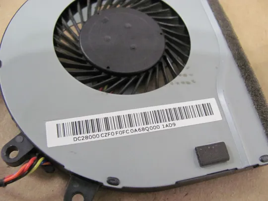425-33 Вентилятор (кулер, FAN)  DC28000CZF0  для Lenovo  IdeaPad 310-15 310-15ABR, 310-15IAP, 310-15IKB, 310-14ISK, 310-15ISK  оригінал Де купити