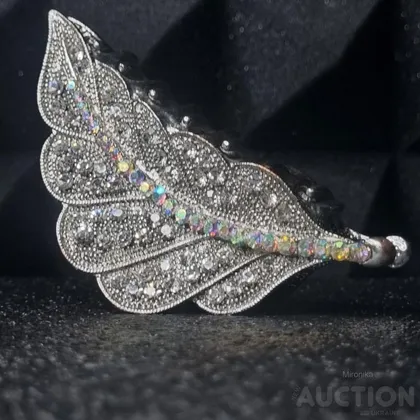 фото, Заколка для волосся у формі листочка