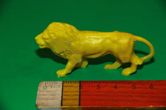 Купити ЛЕВ ТВАРИНИ животные  DOMPLAST ФРГ  уцінка