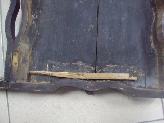 Киот фигурный для иконы 30,5 х 26 см, толщина 8 см, внутр. рамка 17,5 х 14,4 см №2973 З аукціону