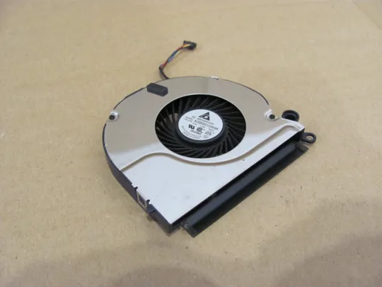 Купити номер0170-21 Вентилятор (кулер, FAN) 095V9H DC28000AGDL  для   Dell Latitude E6230   оригінал