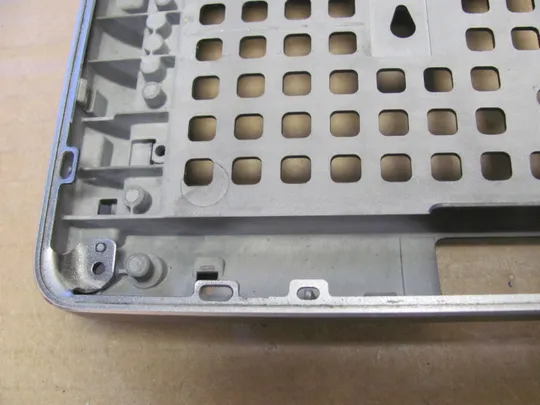 номер0999-2 Кришка дно піддон корпуса Нижний корпус (дно) для ноутбука Низ з type-c портом AM1DJ000411 04M07T  для Dell Precision 7710 7720 оригінал Інтернет-аукціон