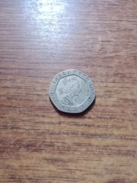 20 пенсов Elizabeth 2 1989 года (D.G.REG.F.D) Ціна