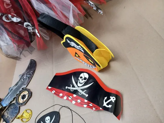 Дівчачий піратський костюм  (ящик 27) З аукціону