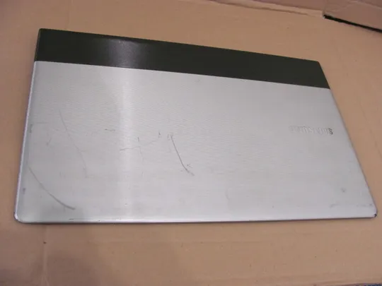 407-11 кришка матриці BA75-03355A   для  Samsung NP305 NP305E7A  305E   оригінал Ціна