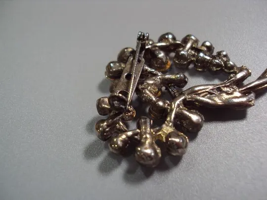 бижутерия брошка брошь ажурная 4,2 х 4,5 см (нет два камушка) №277с Де купити