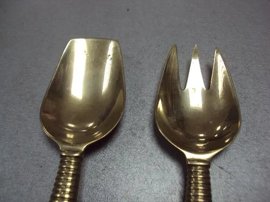 Столовые приборы салатный или десертный набор ложка и вилка узор цветы латунь длина 21 см (№1699) Інтернет-аукціон