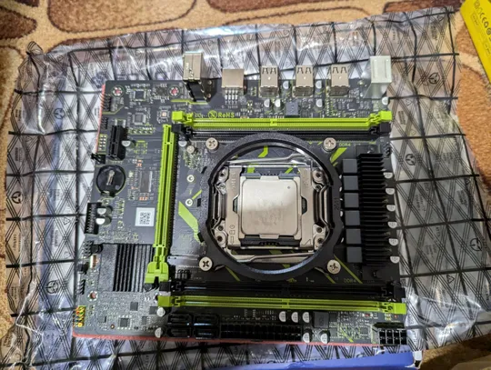 Комплект 10 ядер 20 потоки Soyo X99 + Xeon E5 2630v4 LGA 2011-3 DDR4 NVMe Intel Xeon E5 v3 v4 Ціна