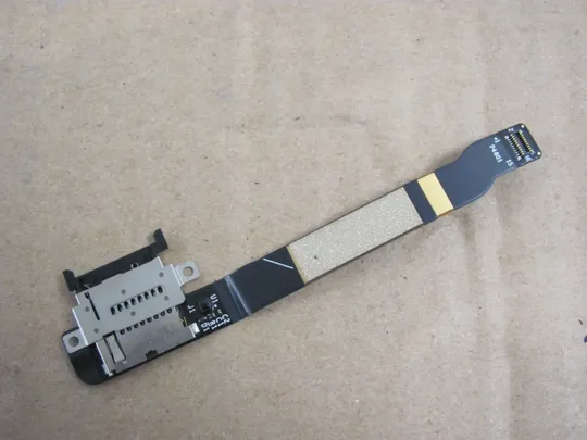 585-22 Слот для карти пам’яті SD M1081603-002 для Microsoft Surface Pro 6 1796 pro 4 5 6 7оригінал Ціна