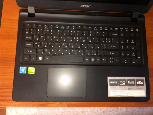Ноутбук ACER ES1-572G N3060/4gb /HDD 500GB/ Intel HD+GF920MX Інтернет-аукціон