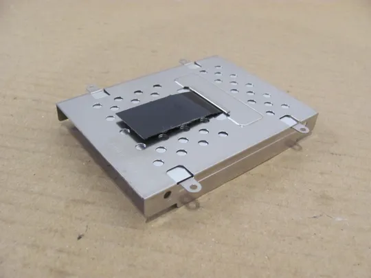 номер0162-17  кріплення шахта корзина HDD 13GNFU1AM03X-1 для ASUS G71V  оригінал Де купити