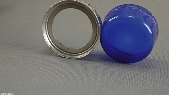 Цукерниця ваза кольорове кобальтове синє радянське скло та мельхіор Вживане Де купити