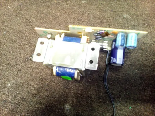 ТРАНСФОРМАТОР ЖИВЛЕННЯ від відеомагнітофона на платі З аукціону