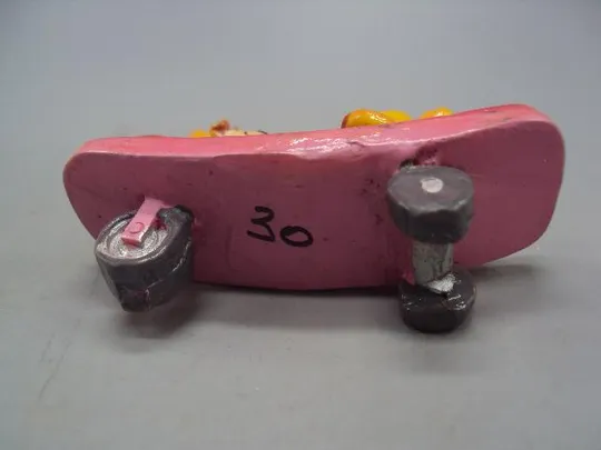 Фигура керамика статуэтка миниатюра зайка скейт сувенир собачка на скейте размер 4,7х7,6 см №13981 Інтернет-аукціон