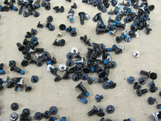 №152-35 комплектуюче для DELL LATITUDE E6440 оригінал Де купити