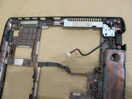 477-3 Кришка дно піддон корпуса 13N0-BNA0D02 для MEDION E7223 оригінал Характеристики