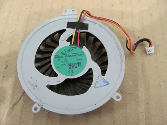 358-11 Вентилятор (кулер, FAN) для FUJITSU A532 AH532 оригінал З аукціону