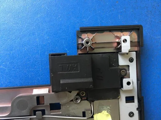 №305-2 Кришка панель палмрест та тачпад для FUJITSU NH532 Характеристики