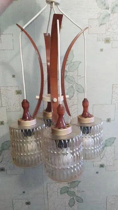 фото, Люстра під стелю