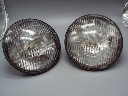 Круглые автомобильные фары ФГ 105 - 3711201 для автомобиля ссср диаметр 17 см №16054 Ціна