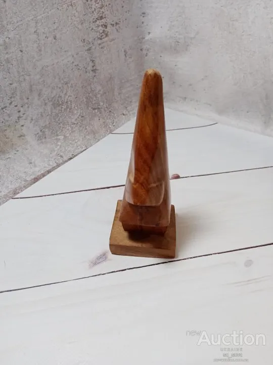 Подставка для очков из дерева Ціна