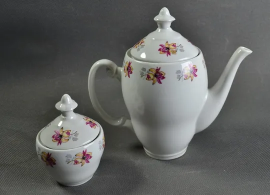 Кофейник чайник и сахарница фарфор Польша 80-е гг БУ чайник та цукорниця Недорого