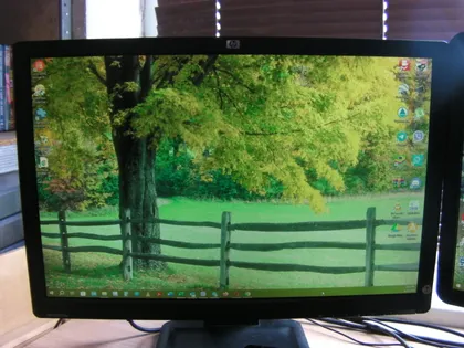 фото, Робочий Матовий Монітор HP LE2201W 22.0" VGA / D-Sub 16:10 1680x1050 WSVGA+ з США - Уцінка