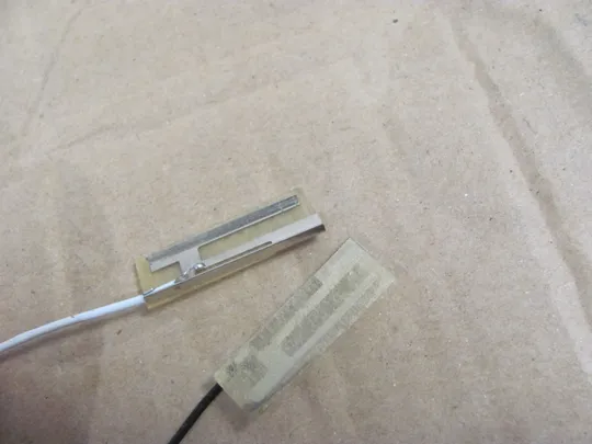 590-13 WI-FI антени   для Acer Aspire E1  E1-572G E1-572 V5-561G оригінал З аукціону