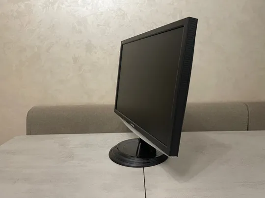Монітор 22&quot; ViewSonic VX2240W  Монітор — 22&quot; (1680x1050) матовий, чистий Інтернет-аукціон