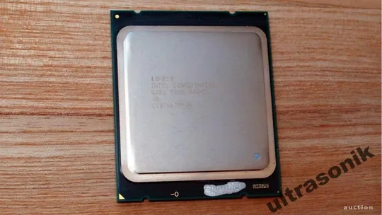 Купити 8х ядерный процессор Intel Xeon E5-2650 QA82 ES 8C/16HT 2.00GHz/20M/8.00GT/s LGA2011 Вживане