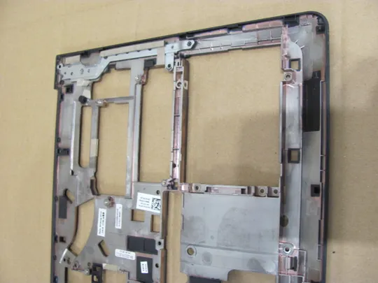 432-8  Кришка дно піддон корпуса 0TCJ31 для  DELL Latitude 3550 E3550 оригінал Характеристики