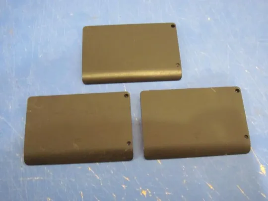 №225-25 сервісна кришка BA75-02736A для SAMSUNG R540, R523 оригінал Ціна