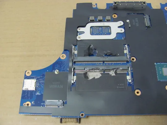 номер0908-3 материнська плата AAPB0 LA-C551P SR2FU i7-6820HQ для DELL Precision 17 7710 M7710  оригінал Недорого