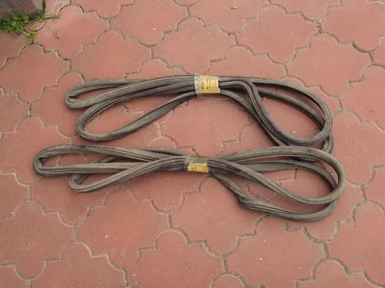 Резина уплотнитель стекла к автомобилю Нива 21210 тип. ВАЗ 1992 лот 2 шт №15908 Ціна