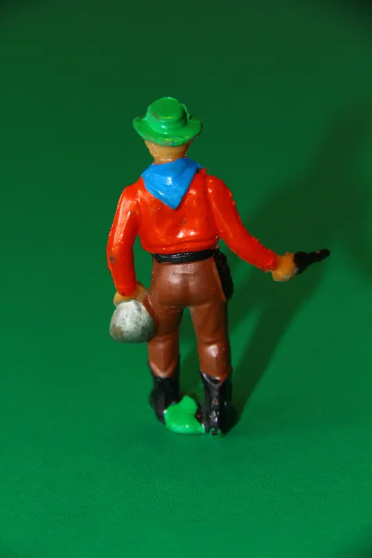 Купити ковбой ГДР №058 ПРЕДІЖЕР КОФФІНС Ріхард Хопф  РАННЯ ФІГУРКА рідкісні кольори М`ЯКА РЕЗИНА